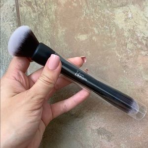 ‼️BRAND NEW‼️ Dual-Ended It Cosmetics Face Brush